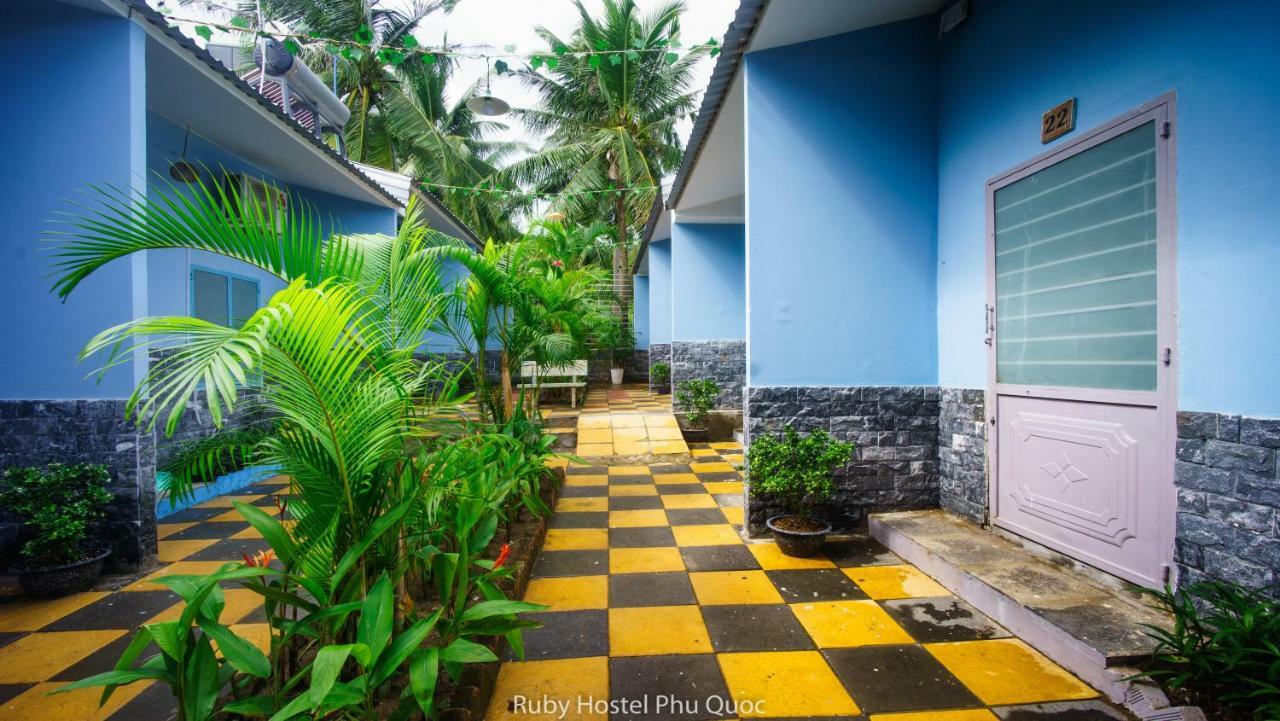 Ruby Phu Quoc Hostel Bagian luar foto